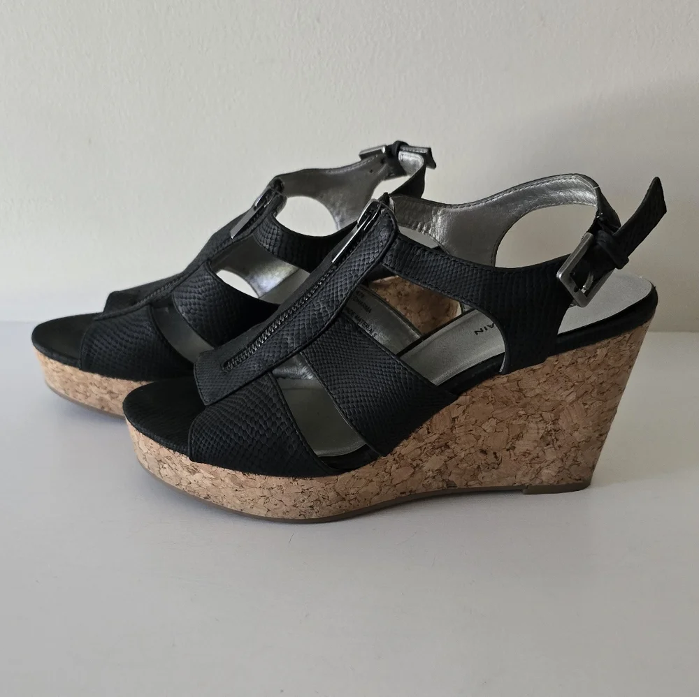 White Mountain Black Zip-Front Cork Wedge Sandals – Size 8.5